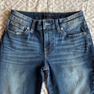 Lucky Brand Low Rise Boot Cut Lolita Blue Jeans